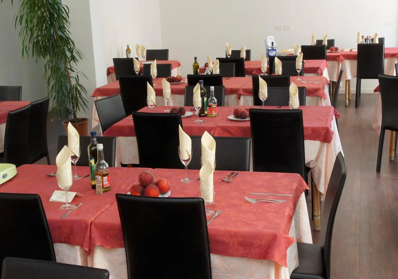 Hotel Aragosta Cattolica