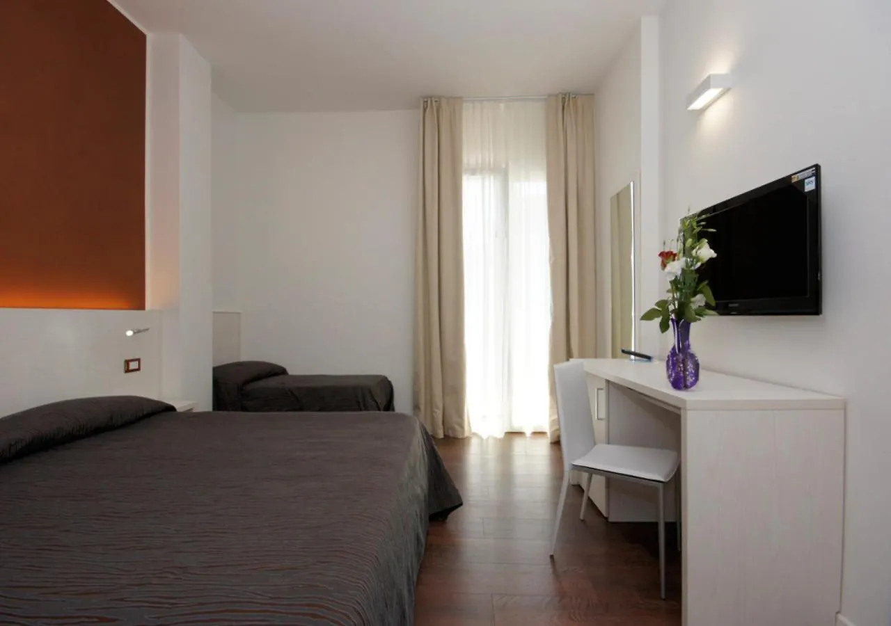 Hotel Aragosta Cattolica